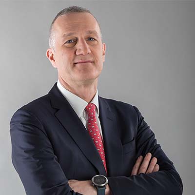 Speaker Image Description