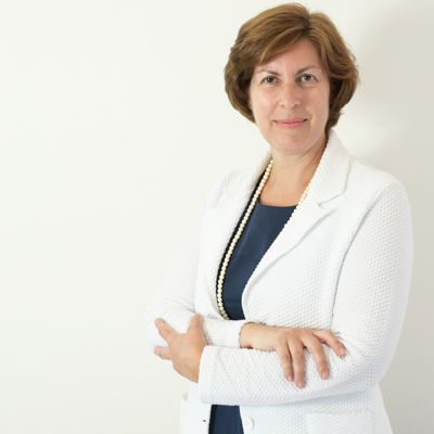 Speaker Image Description